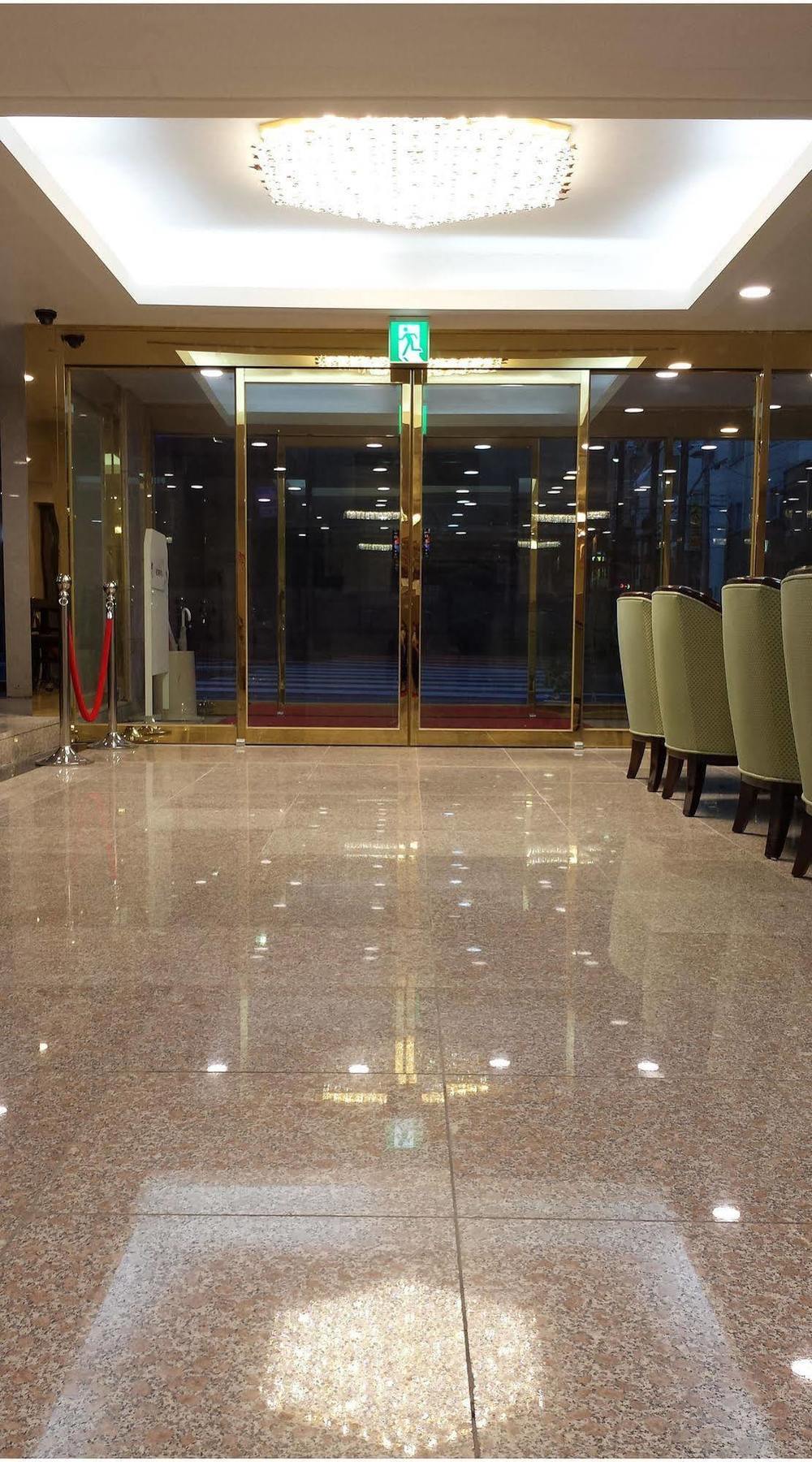 Hotel Osaka Keiko Exterior photo